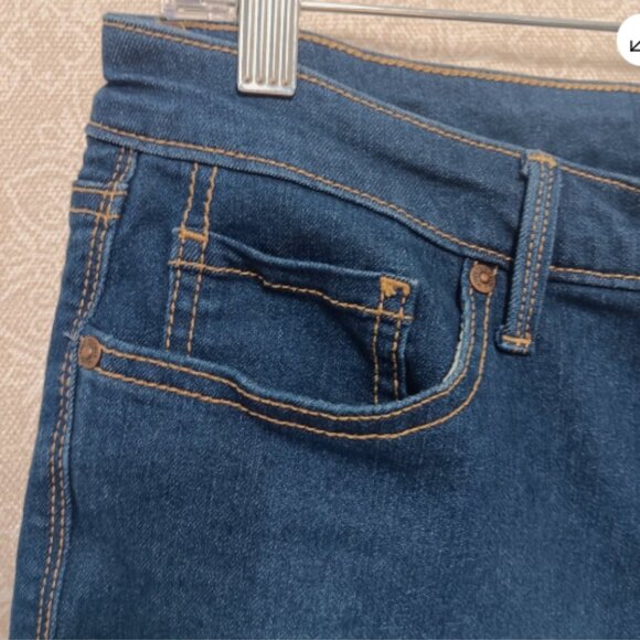 Gloria Vanderbilt‎ Capri Jeans Sz 12 Rail Straight Medium Wash Petal Pusher E23 - Picture 2 of 9